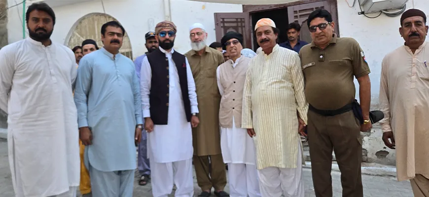 Dr. Mehdi Kazmi Attends 784th Urs of Hazrat Baba Farid (RA)